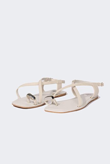 DeFacto Dámské sandály z umělé kůže Stoned Flat Sole D8968AX25SM