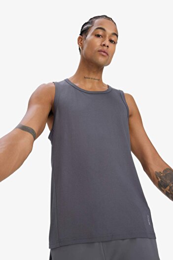 DeFacto DeFactoFit Hızlı Kuruyan Esnek Kumaş Slim Fit Dar Kesim Bisiklet Yaka Sporcu Atlet E2434AX25SM