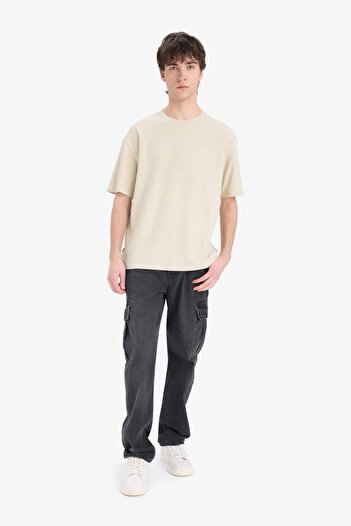 DeFacto Boxy Fit Crew Neck Short Sleeve T-Shirt D5482Ax25Sp