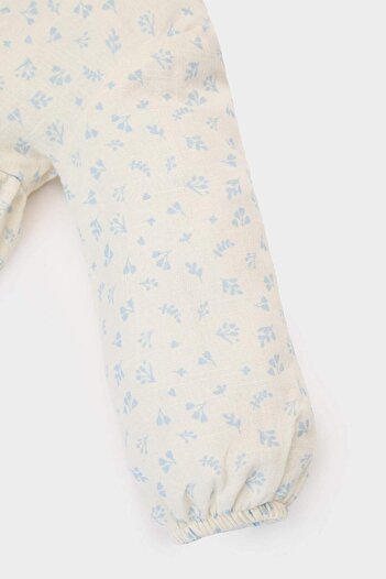 DeFacto Kız Bebek 2li Takım Çiçekli Müslin Uzun Kollu Bluz Beli Lastikli Geniş Bol Paça Pantolon E5708A525SP