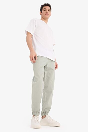 DeFacto %100 Pamuk Jogger Slim Fit Dar Kesim Beli Bağcıklı Gabardin Pantolon D8607AX25SP