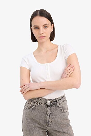 DeFacto Coool Yuvarlak Yaka Fitilli Kaşkorse Kısa Kollu Çıtçıtlı Body F1772AX25SM
