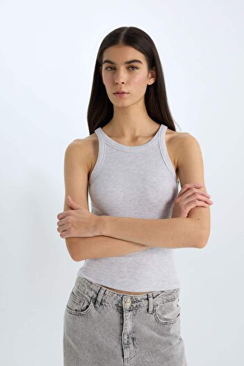 DeFacto Slim Fit Dar Kesim Halter Yaka Basic Düz Fitilli Kaşkorse Atlet E2176AX25SP