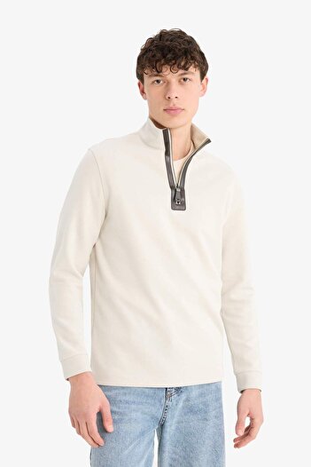 DeFacto Regular Fit Dik Yaka Yarım Fermuarlı Basic Düz Sweatshirt D7226AX25SP
