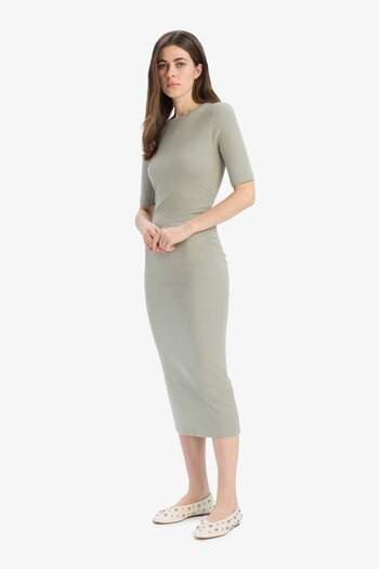 DeFacto Bodycon Vücudu Saran Bisiklet Yaka Basic Düz Ribana Kısa Kollu Midi Elbise E6003AX25SP