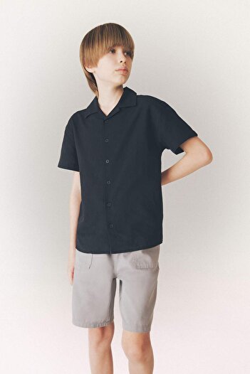 DeFacto Erkek Çocuk Oversize Geniş Kalıp Polo Yaka Keten Görünümlü Kısa Kollu Gömlek D5861A825SM