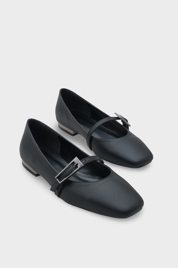 Capone Outfitters Rebbecca Blunt Toe Short Heeled Metal Buckle Women's Ballerinas