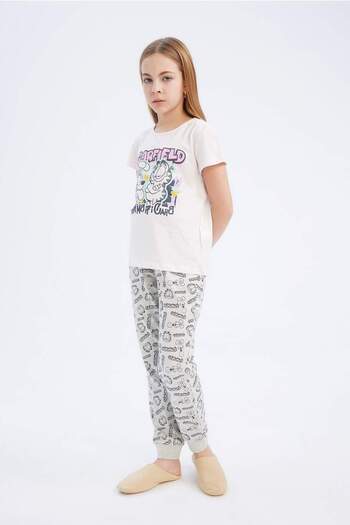 DeFacto Set de pijamale pentru fete cu imprimeu Garfield - mânecă scurtă, talie elastică, fund lung E2223A825SM