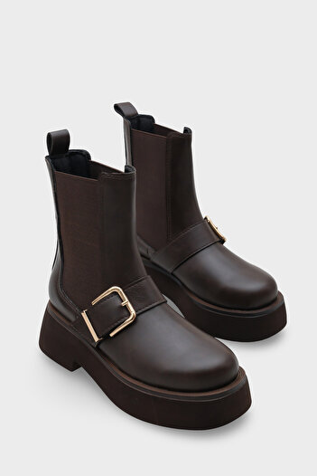 Capone Outfitters Γυναικείες μπότες με στρογγυλή μύτη και σόλα Trak