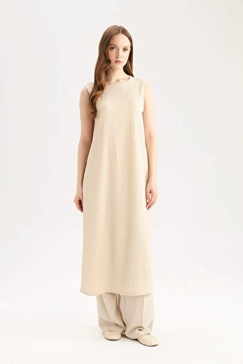 DeFacto Regular Fit Crew Neck Basic Plain Seersucker Textured Sleeveless Midi Dress E1822Ax25Sp