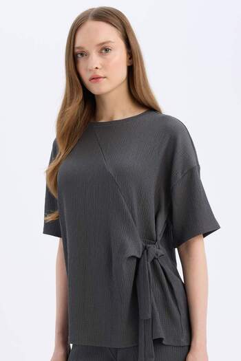 DeFacto Tričko Relax Fit Crew Neck Basic Plain Twist s krátkým rukávem D5446AX25SP