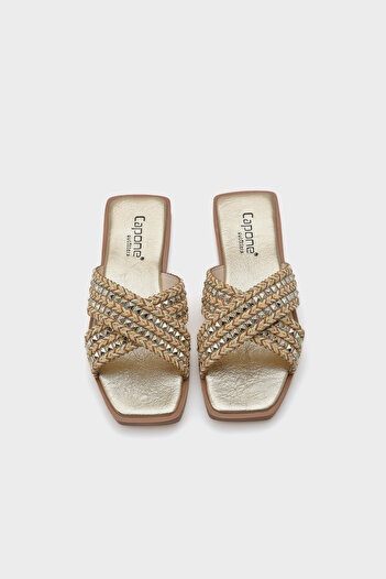 Capone Outfitters Kyla Flat Heeled Blunt Toe Metal Accessory Cross Strap Straw Women's Slippers
