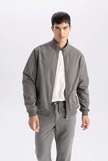 DeFacto Slim Fit Dar Kesim Dik Yaka Astarlı Fermuarlı Cepli Mevsimlik Baharlık Mont D7338AX25SP