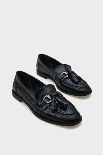 Capone Outfitters Дамски мокасини с метална катарама и пискюли Carolin