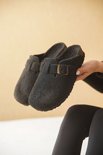 Capone Outfitters Papuci de interior pentru femei