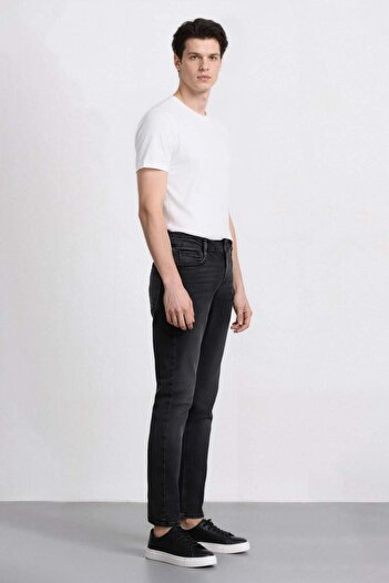 DeFacto Pedro Slim Fit Narrow Fit Regular Waist Narrow Leg Jean Pants D5480Ax25Sp