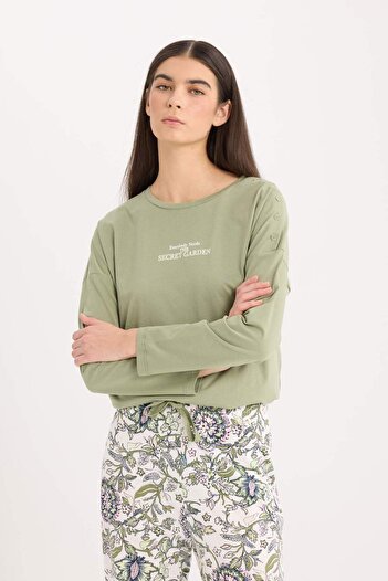 DeFacto Fall in Love Pijama Takımı Regular Fit Uzun Kollu Baskılı Üst Desenli Uzun Alt E2893AX24AU