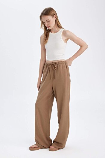 DeFacto Keten Karışımlı Pantolon Wide Leg Geniş Bol Paça Üç Cepli Normal Bel Basic Düz Standart Boy C4545AX