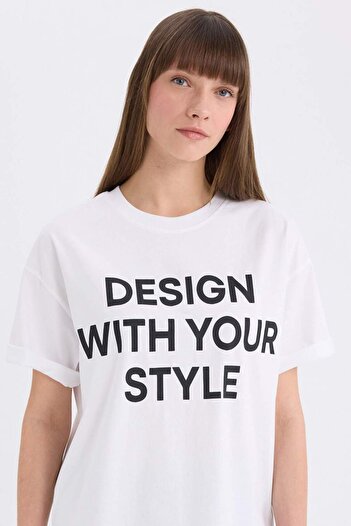 DeFacto Oversize Wide Fit Crew λαιμόκοψη με εμπριμέ casual κοντομάνικο μπλουζάκι E5059AX25SP