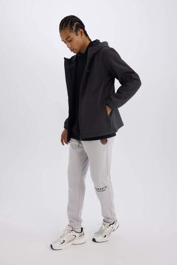 DeFacto Defactofit Nba Toronto Raptors Thick Jogger Sweatpants Standard Fit with Pockets Lace-Up Waist D6573Ax25S