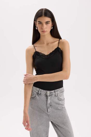 DeFacto Slim Fit Dar Kesim V Yaka Atlet E2370AX24WN