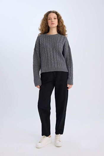DeFacto Coool Oversize Wide Fit Crew Neck Knitwear Sweater E2319Ax24Cw