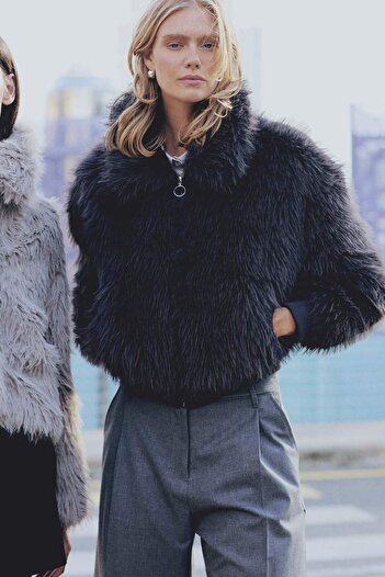 DeFacto Faux Fur Plush Coat Wide Collar Zippered B2442Ax24Wn