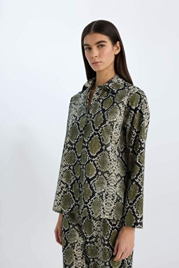 DeFacto Fall In Love Pijama Takım Poplin Yılan Derisi Desenli Uzun Kollu Üst Esnek Belli Uzun Alt E3849ax24w
