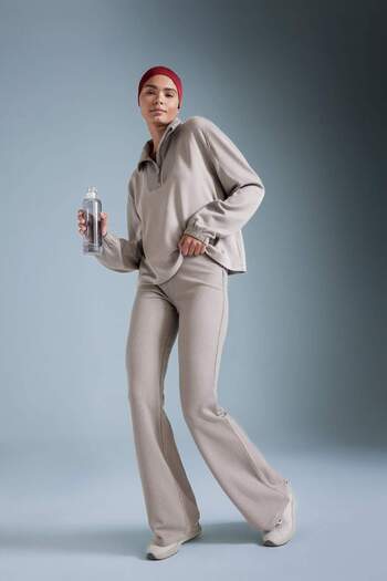 DeFacto DeFactoFit Flare Fit Sporcu İnce Pantolon İspanyol Paça Standart Boy Modal D0389AX24AU