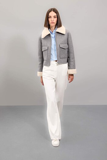 DeFacto Polo Collar Artificial Cured Short Stamp Coat - Plush Lining with Zipper and Pockets D3998Ax24Wn