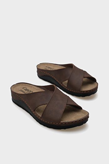 Capone Outfitters Дамски анатомични чехли с кръстосана лента 107001 в цвят слонова кост