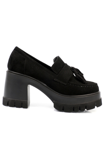 Capone Outfitters Γυναικείο Loafer με μεσαίο τακούνι με στρογγυλή φούντα