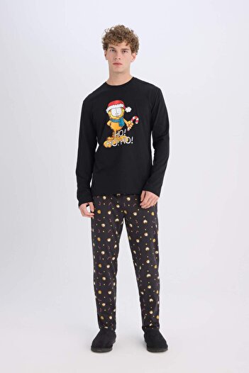 DeFacto Garfield New Year's Themed Pajamas Set Crew Neck Long Sleeve Top Long Bottom D8334Ax24Wn