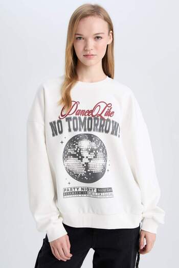 DeFacto Coool Loose Fit Rundhalsausschnitt bedrucktes, dickes Sweatshirt E1497AX24WN