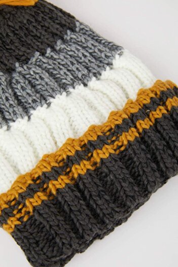 DeFacto Boy's Pompom Knitted Beanie 3140336