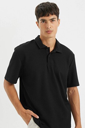 DeFacto Neues Basic-T-Shirt mit regulärer Passform und Polokragen, einfarbig, kurzärmelig, Schwarz B4939AX24AU