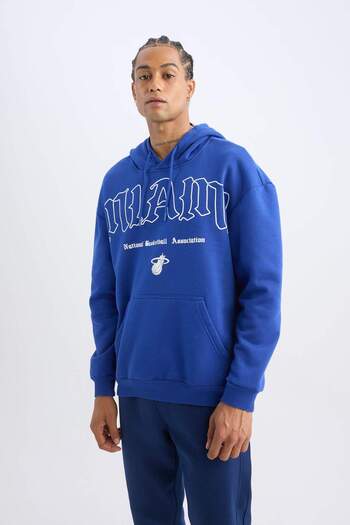 DeFacto DeFactoFit NBA Miami Heat Boxy Fit Kapüşonlu Kanguru Cepli Kalın Sweatshirt D3229AX24WN