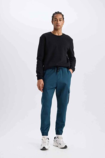DeFacto DeFactoFit Sporcu Jogger Eşofman Altı Standart Fit Üç Cepli Beli Bağcıklı Lastikli Paça D3741AX24WN