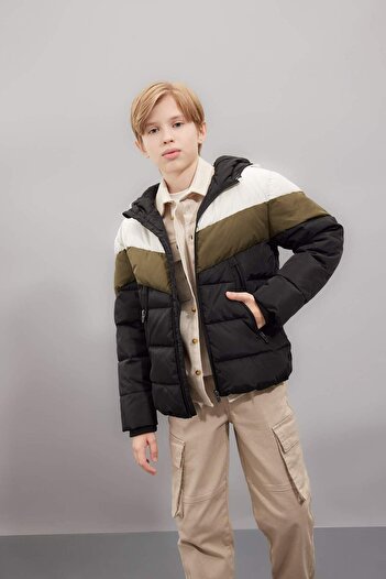 DeFacto Boy's Water Repellent Hooded Zippered Pocket Fleece Lined Coat C5511A824Wn