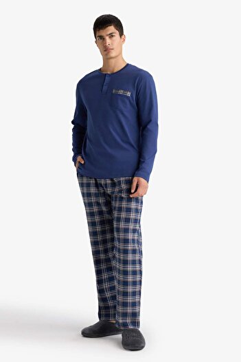 DeFacto Regular Fit Pijama Takımı Bisiklet Yaka Uzun Kollu Üst Kareli Alt D0040AX24WN