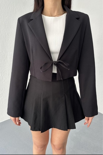 Safgiyim44 Tie-Front Crop Jacket Black