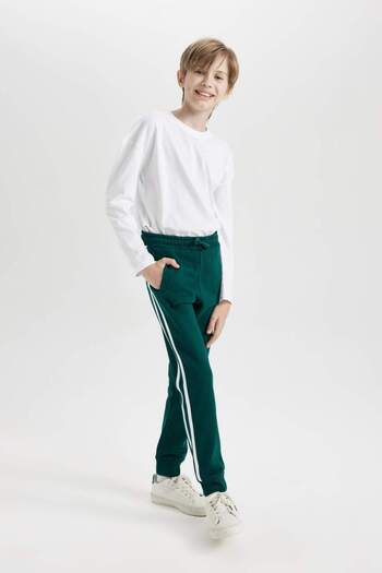 DeFacto Erkek Çocuk Regular Fit Kalın Sweatshirt Kumaşı Pantolon D4445A8NS
