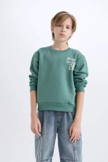DeFacto Boy Oversize Wide Fit Crew Neck Back Printed Thick Sweatshirt D1912A824Wn