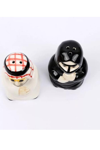 genernic Arab Man And Lady Figurine Salt And Pepper Shaker Black/White