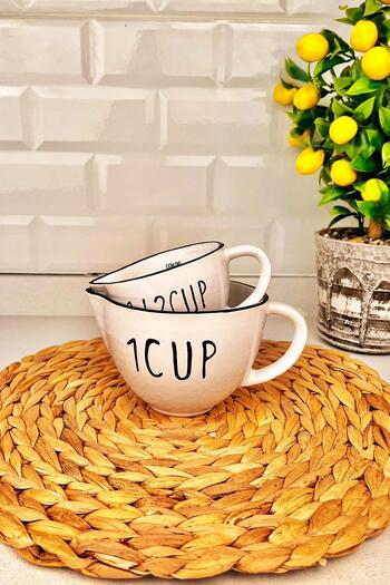 İLİVA Set of 2 Measuring Cups 250/500 ml