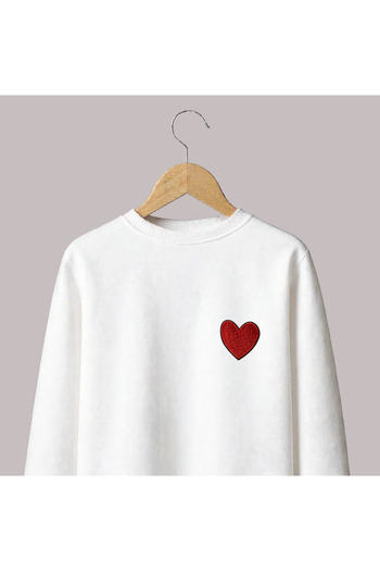 uyguntarz Unisex Red Embossed Heart Pattern Printed Oversize Sweatshirt