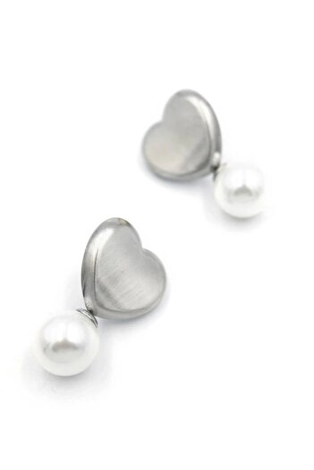 shopwave Pearl Heart Earrings - Silver