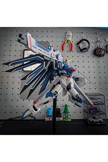 BANDAI with box New Flying Freedom Hg 1/144 Seedfreedmo Mech Assembly Model Kit Action Doll Kids Toy Deskto