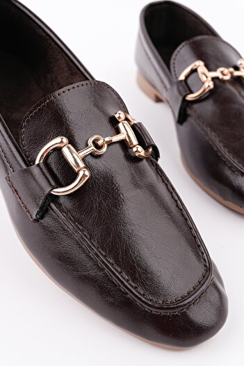 MUGGO Stride Women's Casual Loafer Shoes with Metal Buckle