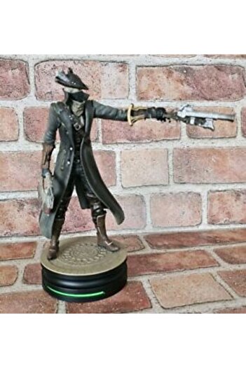 BANDAI no box Game Bloodborne Hunter PVC Action Figure Collectible Model Toys